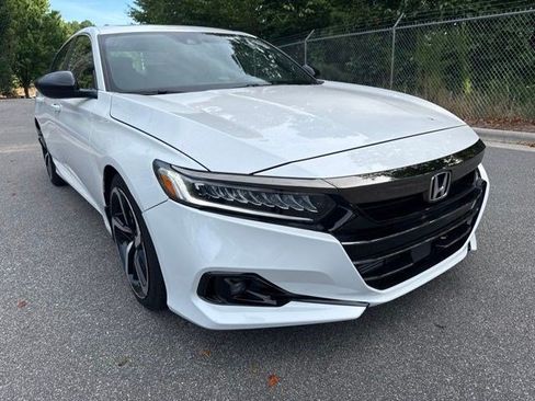 Used 2021 Honda Accord Sport image 3