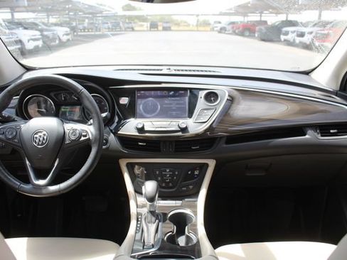 Used 2019 Buick Envision Essence FWD image 19