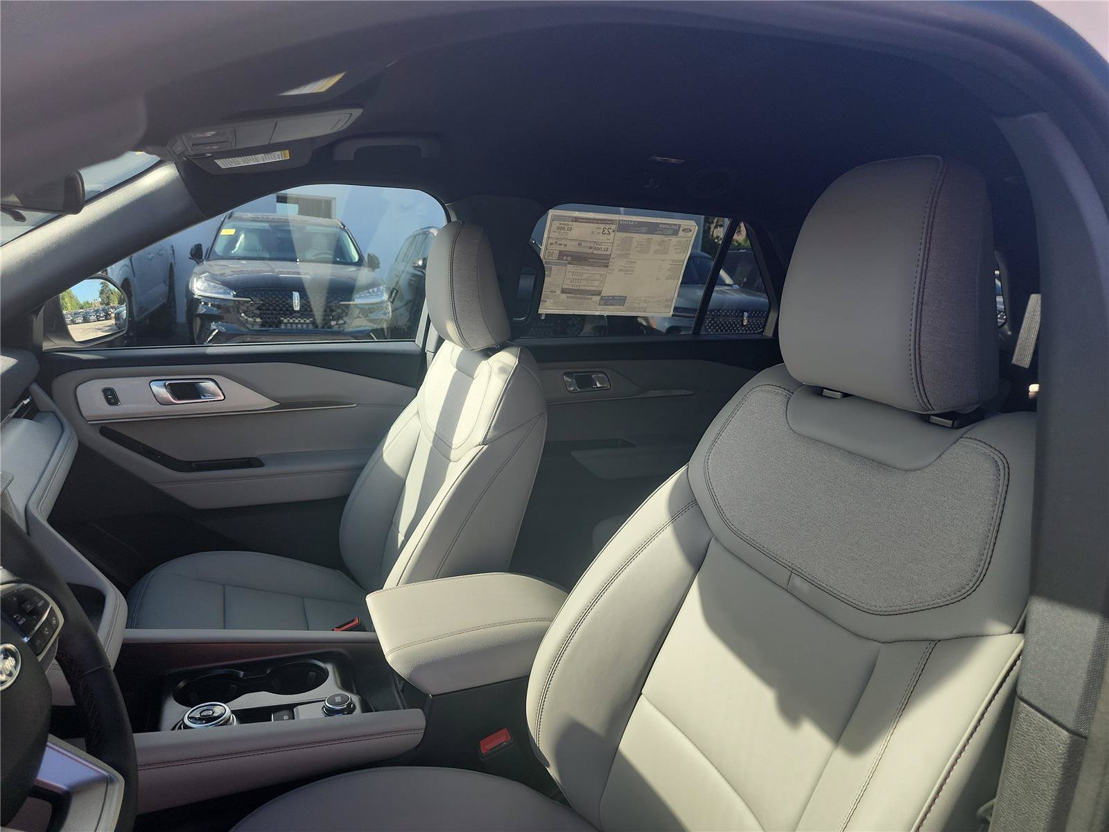 New 2027 Ford Explorer Active w/ Active Comfort Package RWD image 13