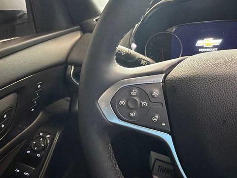 Used 2023 Chevrolet Traverse High Country AWD/4WD image 38
