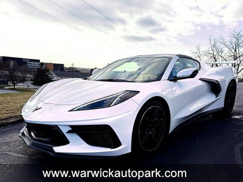 Used 2020 Chevrolet Corvette STINGRAY 3LT w/ 3LT Preferred Equipment Group image 3