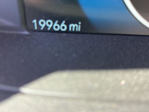 Used 2020 Chevrolet Bolt LT image 11