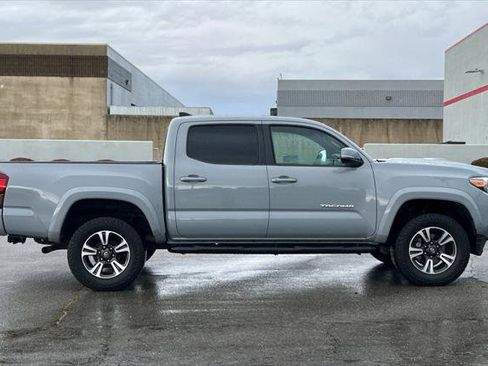 Certified 2019 Toyota Tacoma TRD Sport w/ TRD Premium Sport Package RWD image 6