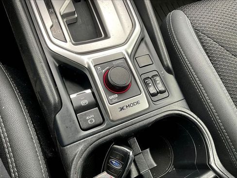 Used 2023 Subaru Forester Premium image 33