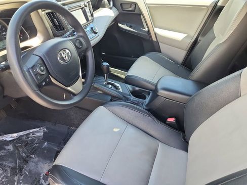 Used 2013 Toyota RAV4 XLE AWD/4WD image 11