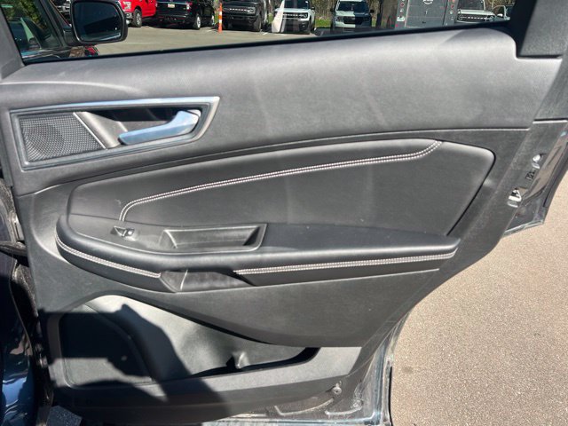Used 2024 Ford Edge Titanium AWD/4WD image 13