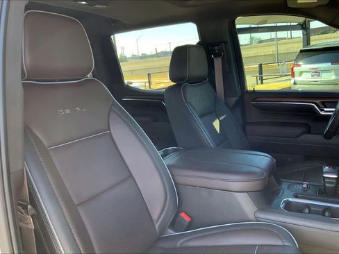 Used 2023 GMC Sierra 1500 Denali w/ Denali Reserve Package image 9