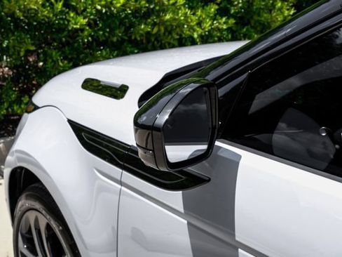 New 2026 Land Rover Range Rover Evoque Hoxton AWD/4WD image 51