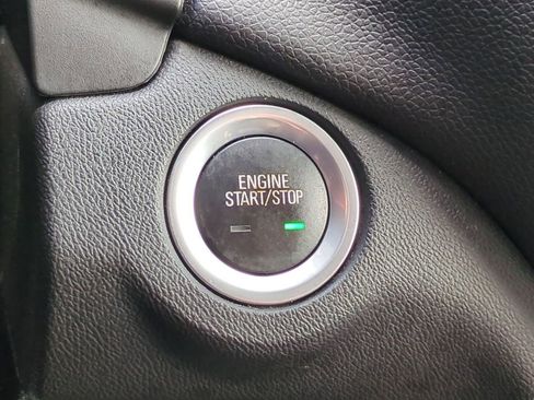 Used 2019 Chevrolet Equinox LT w/ Driver Convenience Package image 29