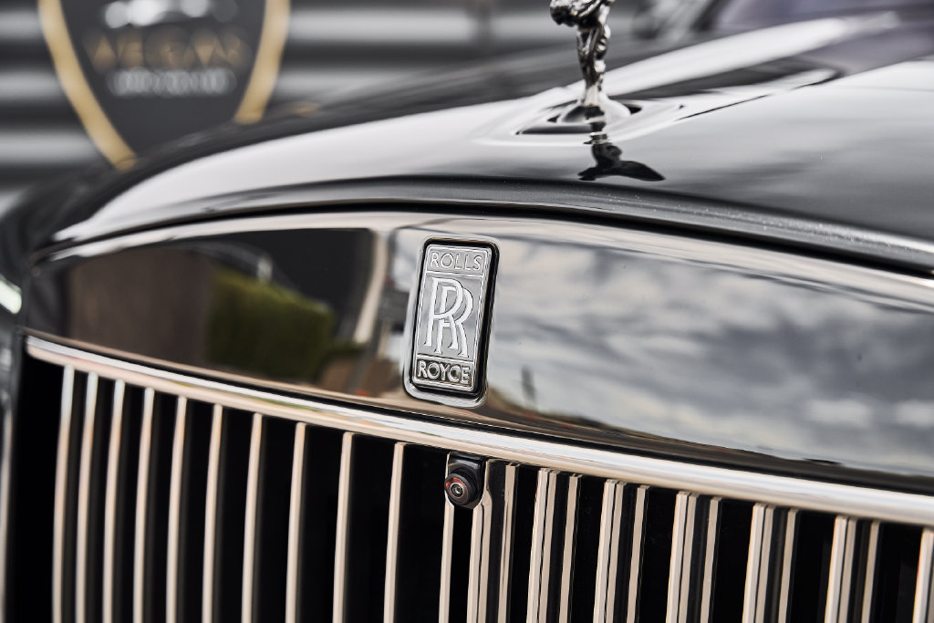 Used 2026 Rolls-Royce Cullinan Black Badge AWD/4WD image 9