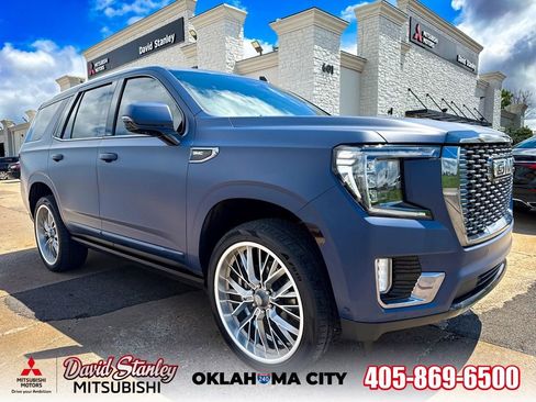 Used 2024 GMC Yukon Denali Ultimate AWD/4WD image 1
