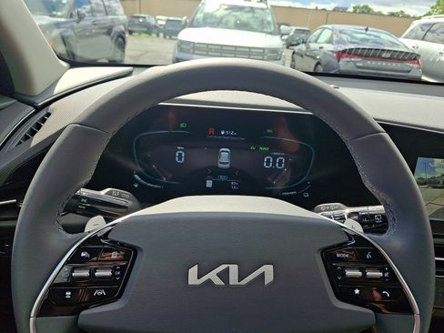 New 2026 Kia Niro EX FWD image 13