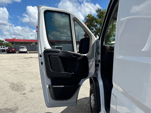 Used 2019 RAM ProMaster 2500 FWD image 19