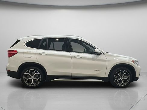Used 2018 BMW X1 xDrive28i image 7