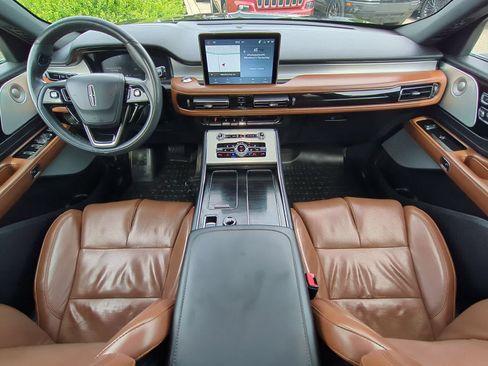 Used 2022 Lincoln Aviator Reserve w/ Equipment Group 201A AWD/4WD image 15