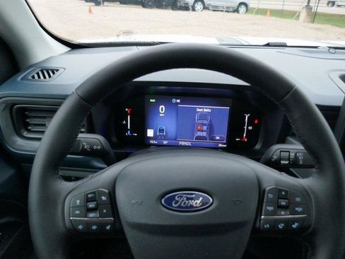 New 2025 Ford Maverick Lariat w/ Black Appearance Package image 21