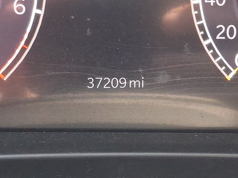 Used 2023 Jeep Grand Cherokee L Laredo AWD/4WD image 21