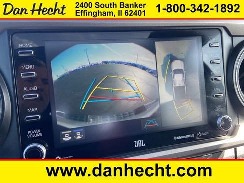 Used 2020 Toyota Tacoma Limited image 17