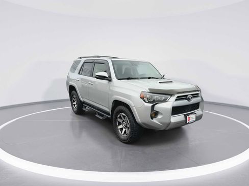 Certified 2022 Toyota 4Runner TRD Off-Road Premium image 2