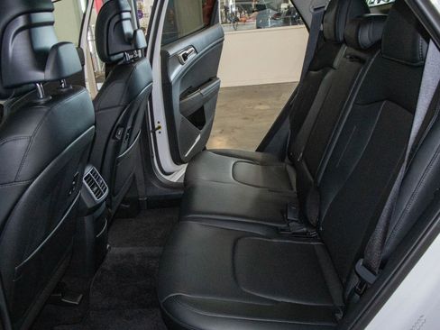 New 2025 Kia Sportage SX FWD image 15