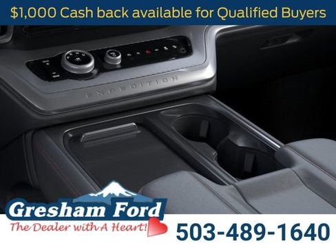 New 2025 Ford Expedition Active image 17