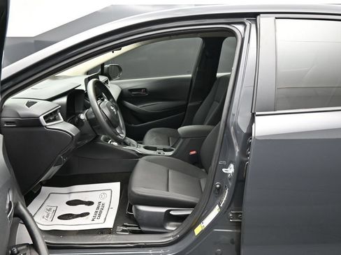 Used 2026 Toyota Corolla LE FWD image 9