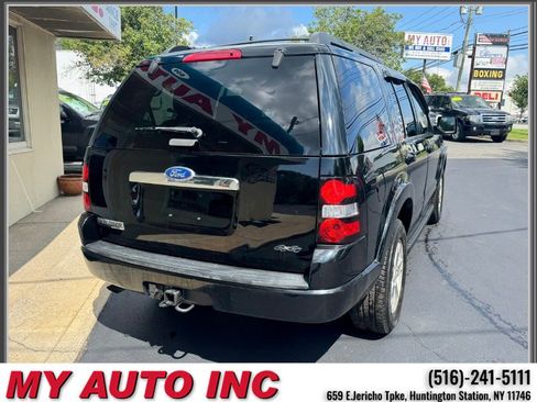 Used 2010 Ford Explorer XLT AWD/4WD image 4