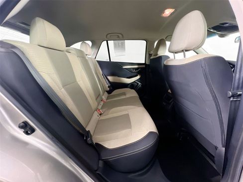 Used 2020 Subaru Outback Premium image 23