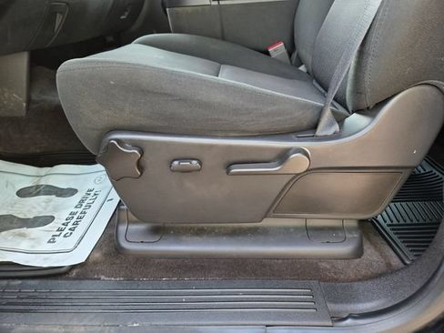 Used 2014 Chevrolet Silverado 2500 LT w/ Interior Plus Package AWD/4WD image 13
