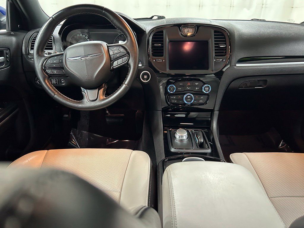Used 2020 Chrysler 300 S w/ 300S Premium Group 2 RWD image 16