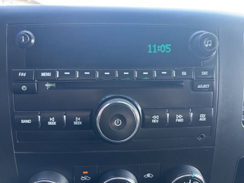 Used 2011 Chevrolet Silverado 3500 LT image 18