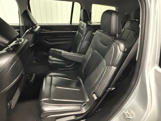Used 2024 Jeep Grand Cherokee L Limited AWD/4WD image 13
