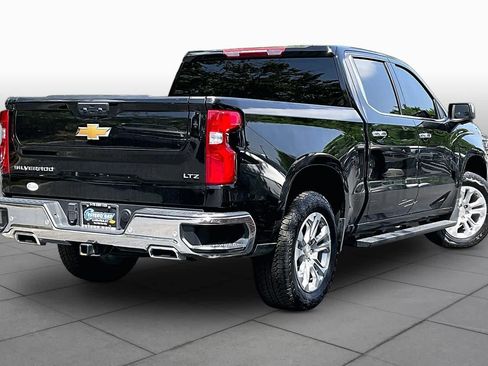 Used 2025 Chevrolet Silverado 1500 LTZ AWD/4WD image 13