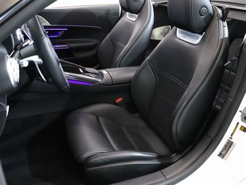 Used 2022 Mercedes-Benz SL 55 AMG 4MATIC w/ Driver Assistance Package image 17