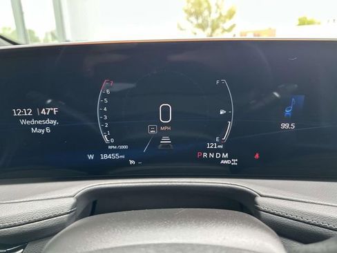 Certified 2025 Cadillac XT4 Premium Luxury AWD/4WD image 33