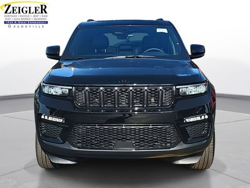 New 2025 Jeep Grand Cherokee Limited w/ Black Appearance Package image 2