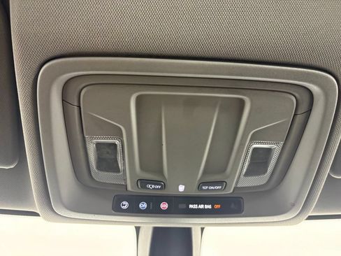 Used 2019 Chevrolet Silverado 1500 RST AWD/4WD image 32