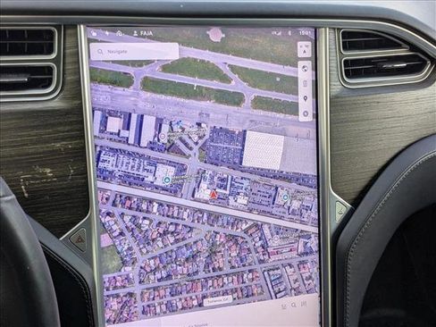 Used 2016 Tesla Model X 75D image 13