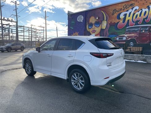Used 2024 MAZDA CX-5 AWD 2.5 S w/ Preferred Package image 3