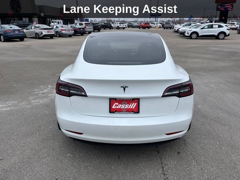 Used 2023 Tesla Model 3 Standard Range image 4
