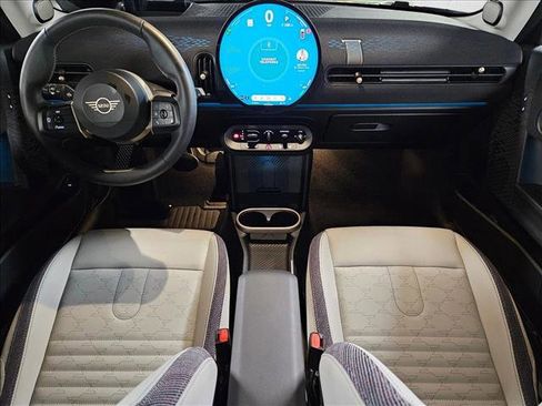 Certified 2025 MINI Cooper S image 17