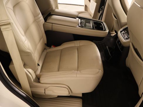 Used 2020 Lincoln Navigator Reserve w/ Luxury Package AWD/4WD image 16