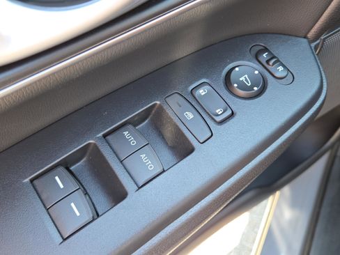 Used 2021 Honda CR-V EX-L image 37