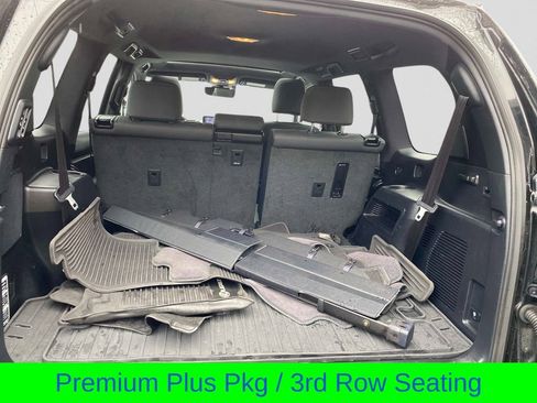 Used 2023 Lexus GX 460 Premium w/ Premium Plus Package image 5