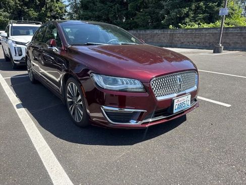 Used 2018 Lincoln MKZ Reserve FWD image 2