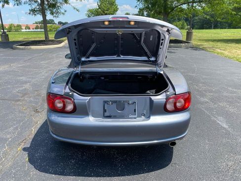 Used 2004 MAZDA MX-5 Miata MAZDASPEED w/ Grand Touring Pkg RWD image 40