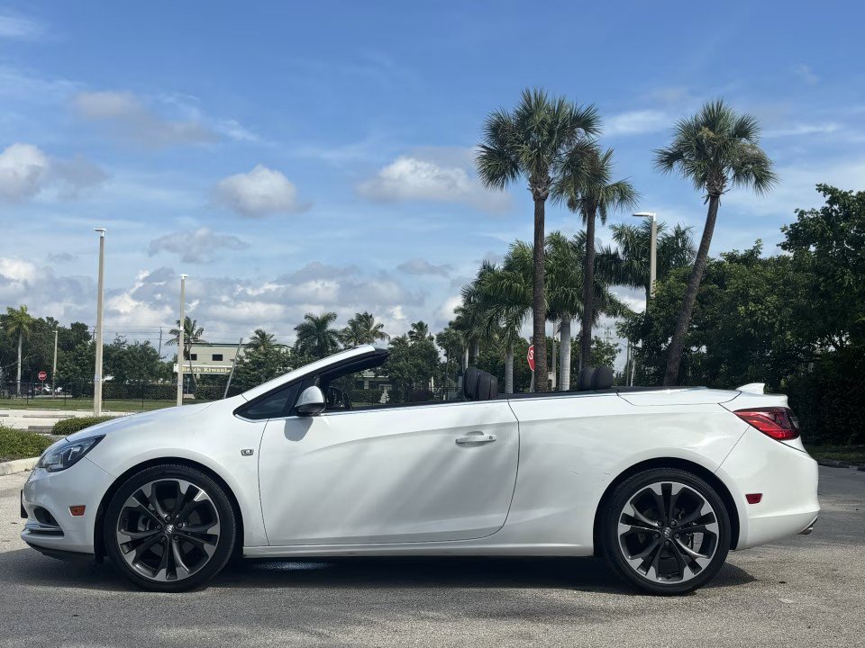 Used 2019 Buick Cascada Premium FWD image 9
