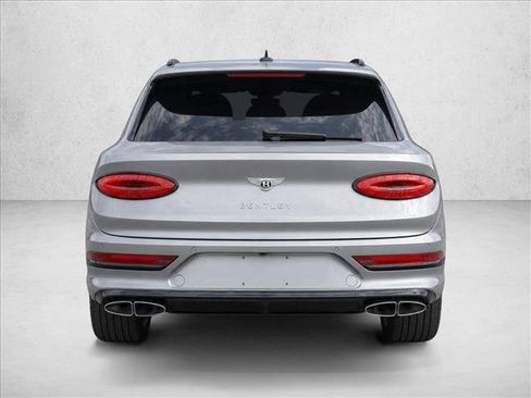 Used 2021 Bentley Bentayga AWD/4WD image 6