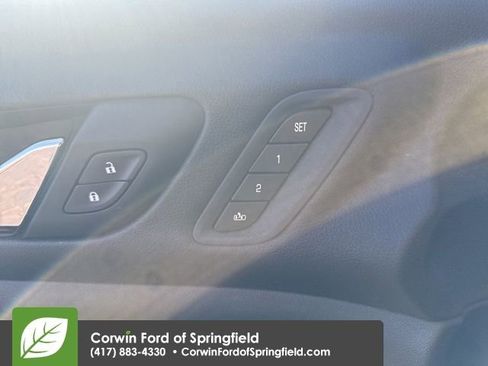 Used 2021 GMC Acadia SLT w/ Technology Package image 14