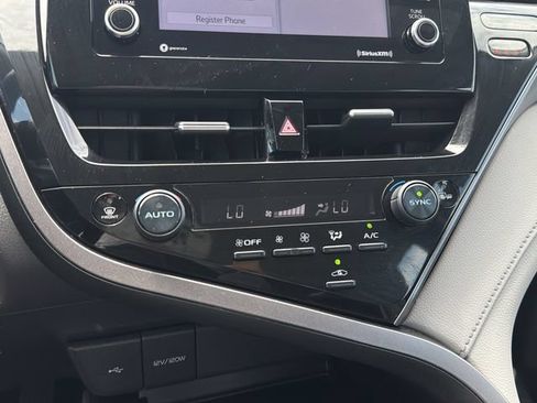 Used 2023 Toyota Camry SE FWD image 27